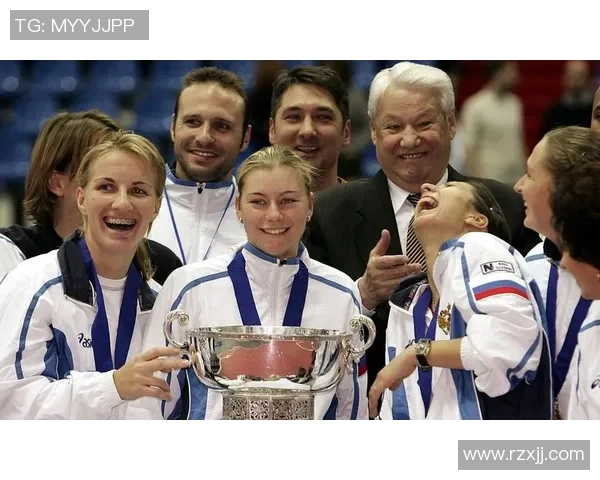 普京与足球明星互动视频引发热议球迷纷纷讨论背后真相